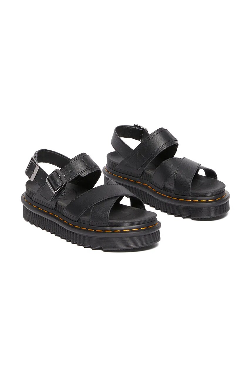 Шкіряні сандалі Dr. Martens Voss II жіночі колір чорний на платформі DM31558001