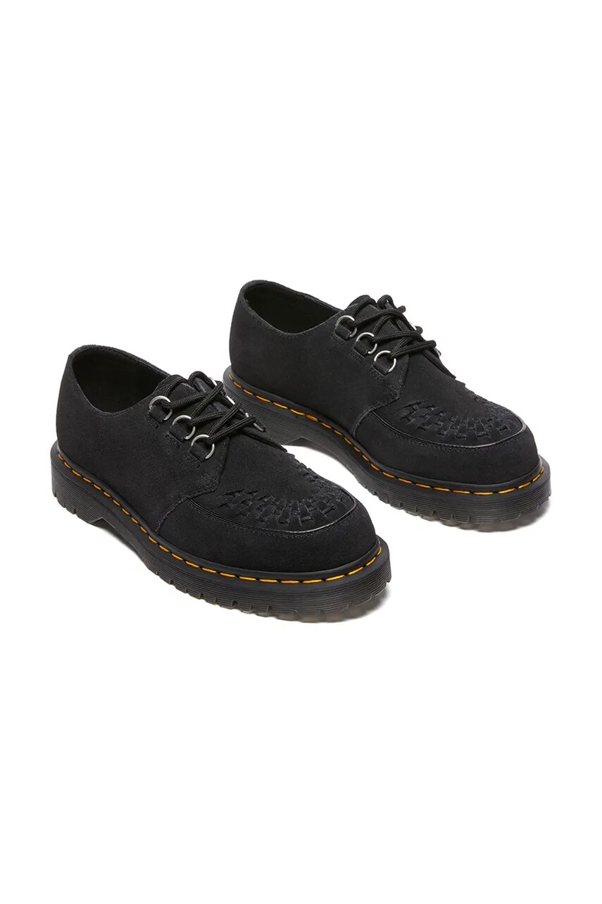 Замшеві туфлі Dr. Martens Ramsey колір чорний на плоскому ходу DM40572001
