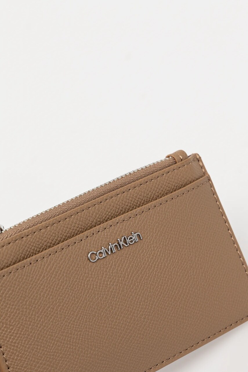 Гаманець Calvin Klein жіночий колір бежевий K60K613071