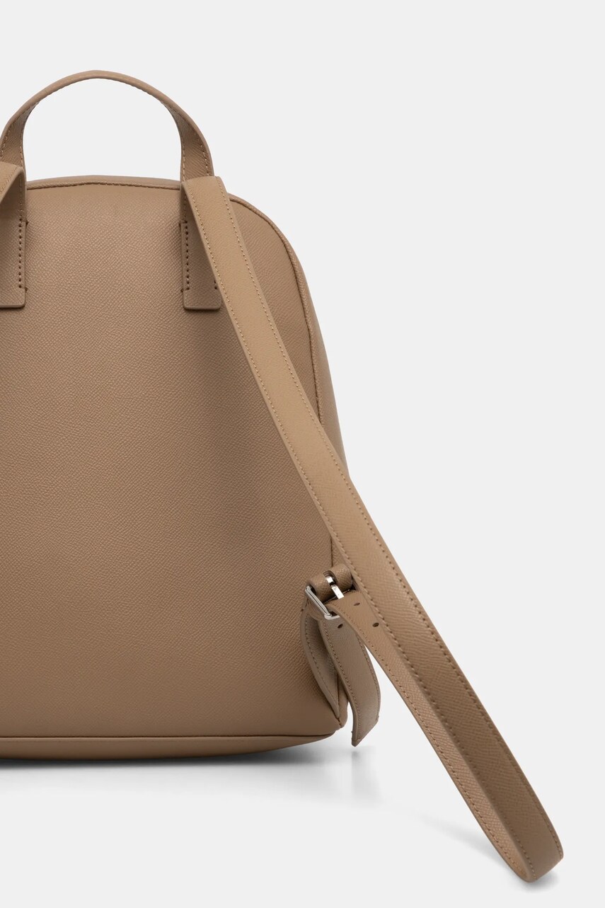 Рюкзак Calvin Klein жіночий колір коричневий малий однотонний K60K613087