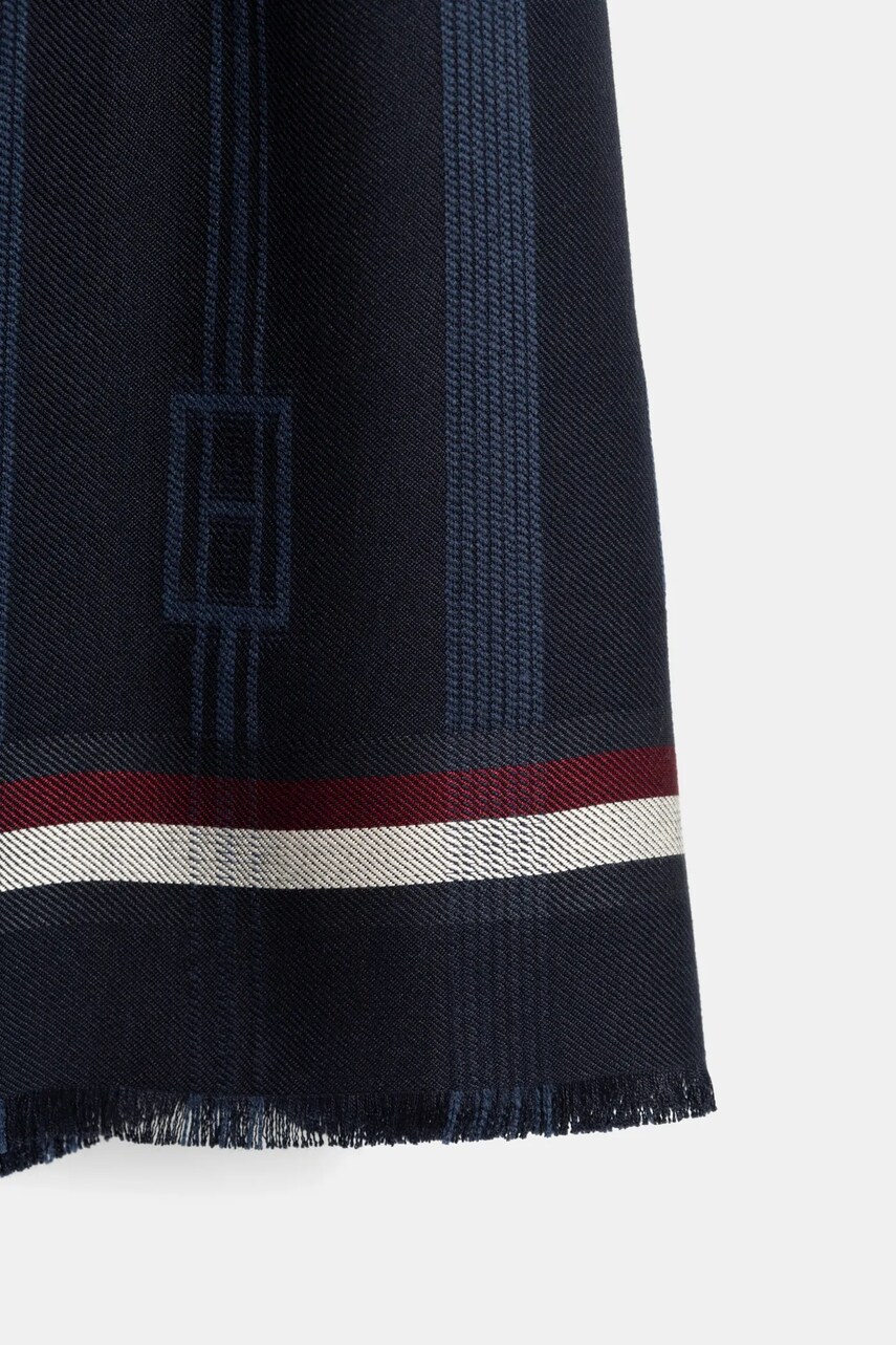 Хустка Tommy Hilfiger жіноча колір синій візерунок AW0AW17351