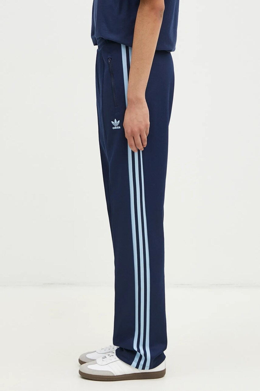 Спортивні штани adidas Originals Classic Track Pant колір синій візерунок JC5793