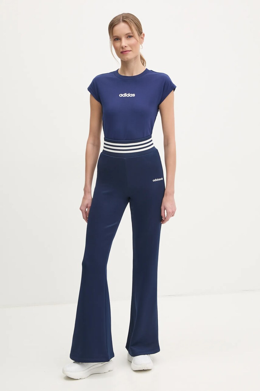 Спортивні штани adidas Originals FLARED PANTS колір синій з аплікацією JC7688