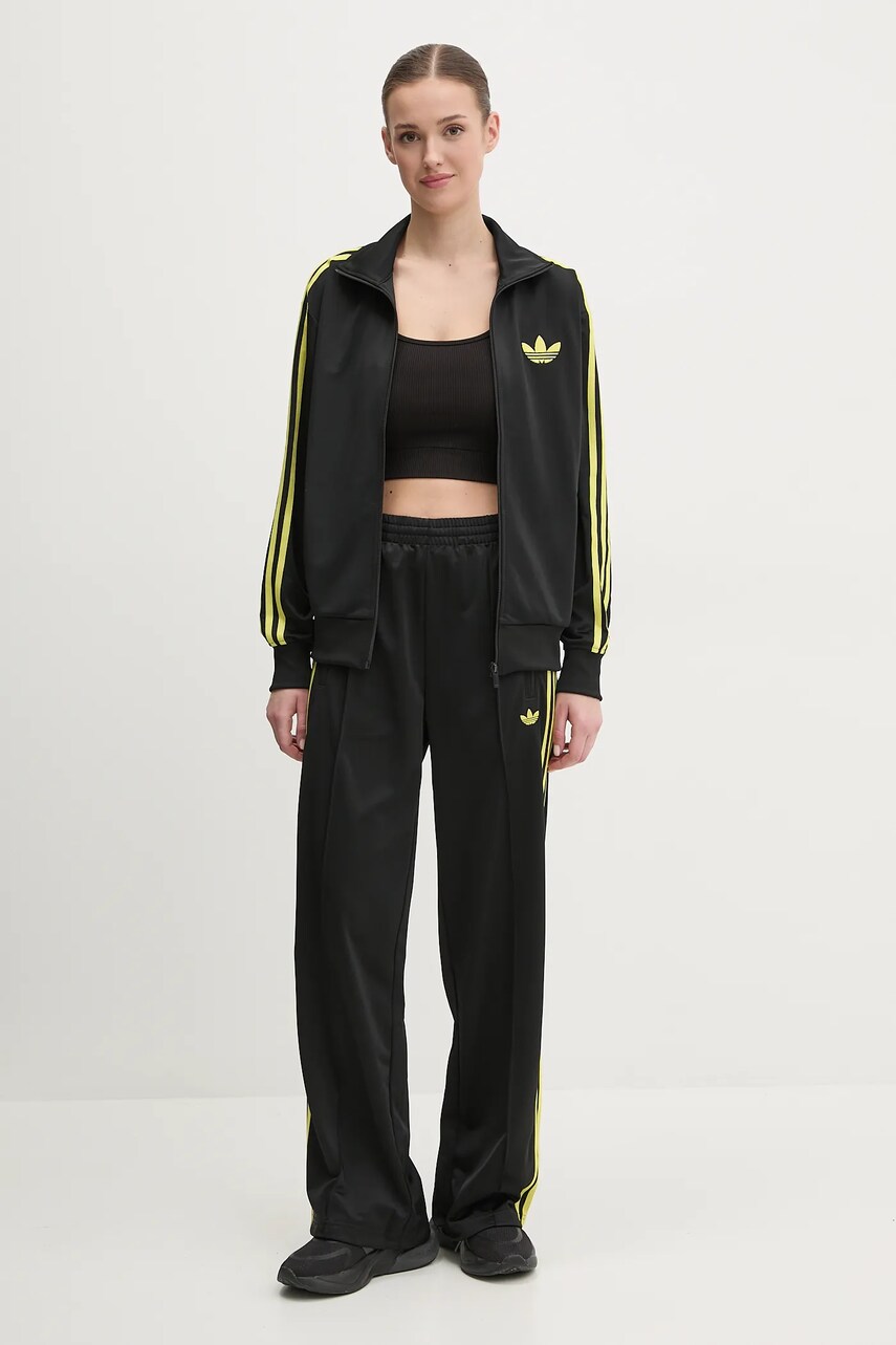 Спортивні штани adidas Originals Firebird жіночі колір чорний з аплікацією JP2310