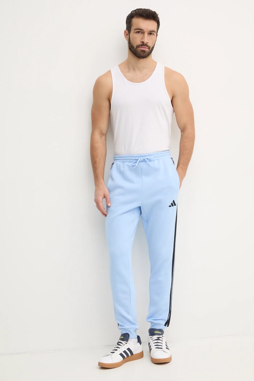 Спортивні штани adidas Essentials з аплікацією JE6315