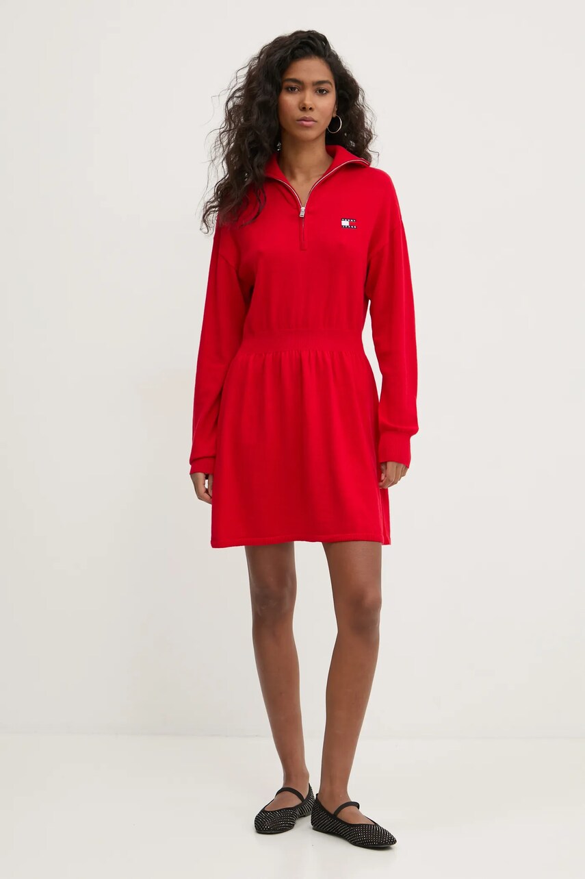Сукня з домішкою вовни Tommy Jeans колір червоний mini розкльошена DW0DW19480