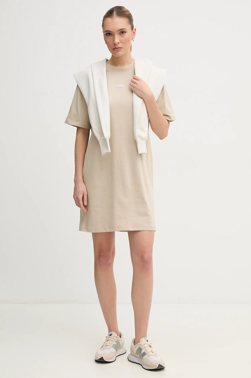 Бавовняна сукня Calvin Klein Jeans колір бежевий mini oversize J20J225289