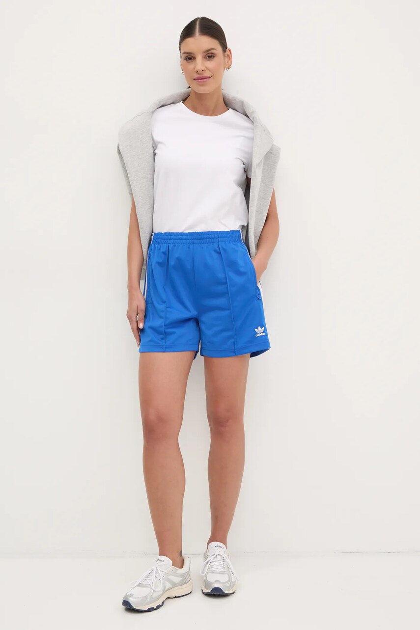 Шорти adidas Originals Firebird жіночі колір фіолетовий з аплікацією висока посадка JD0817