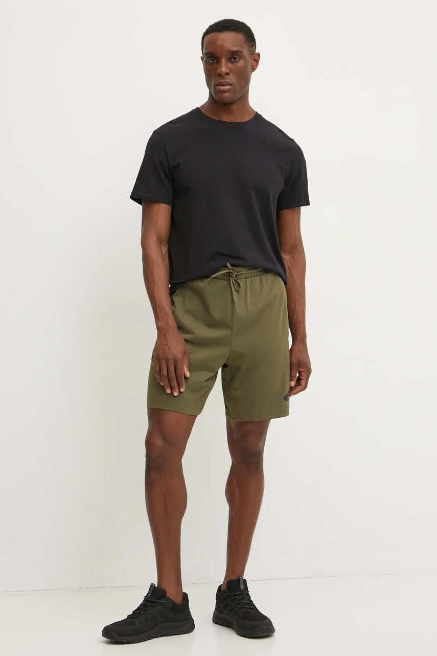 Шорти adidas Essentials чоловічі колір зелений IN6184