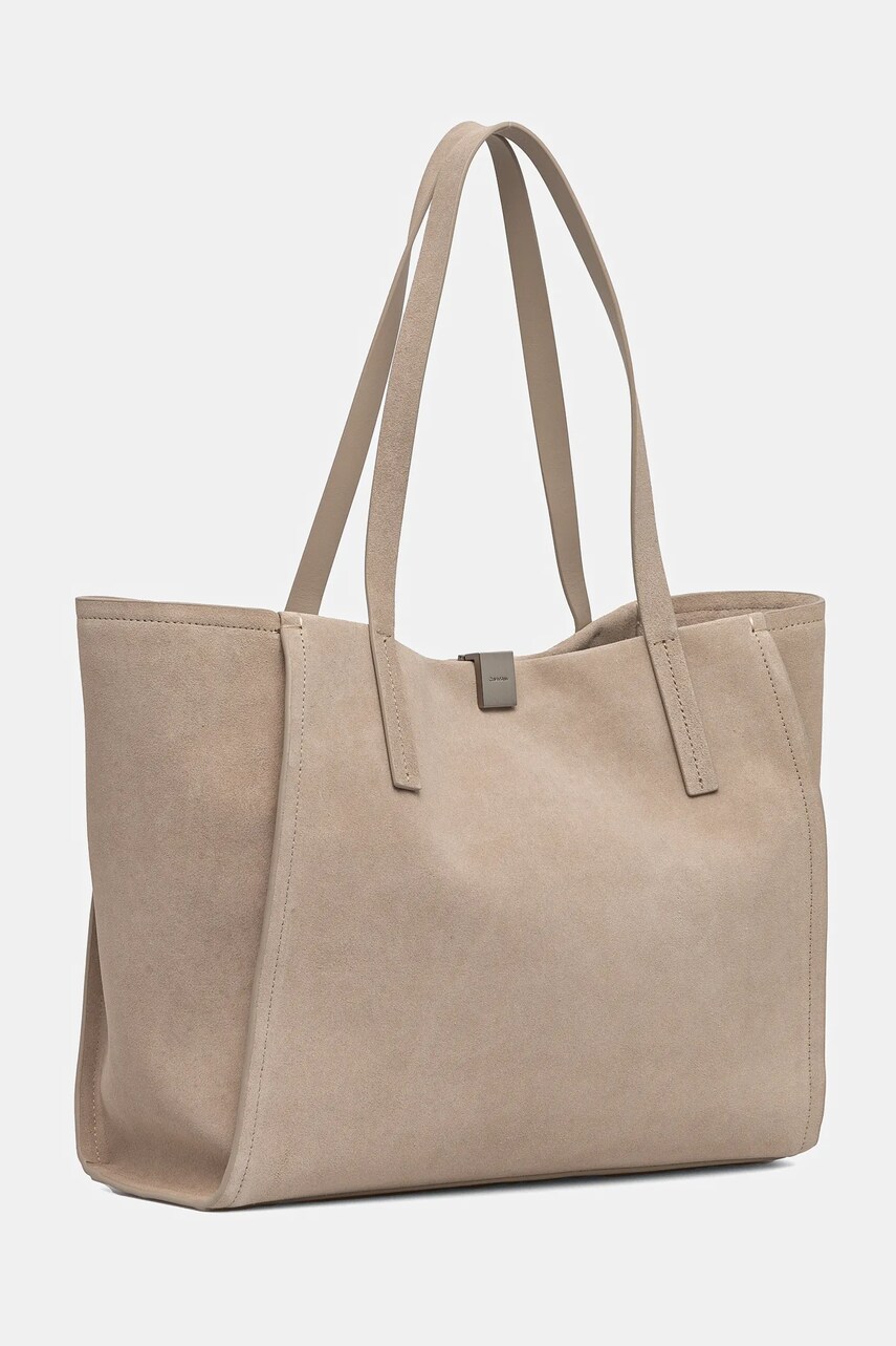 Замшева сумочка Calvin Klein колір бежевий K60K612983