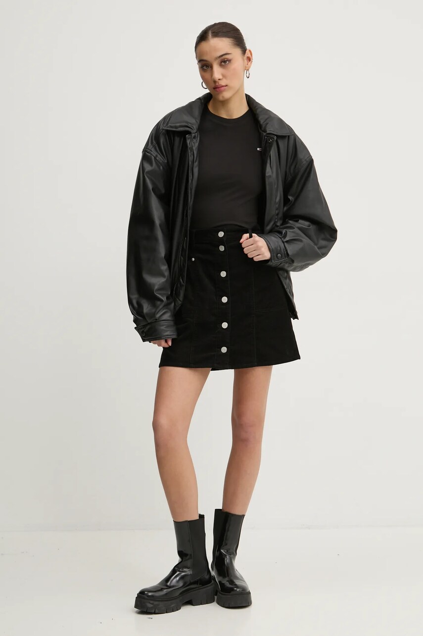 Бавовняна футболка Tommy Jeans жіноча колір чорний DW0DW20459
