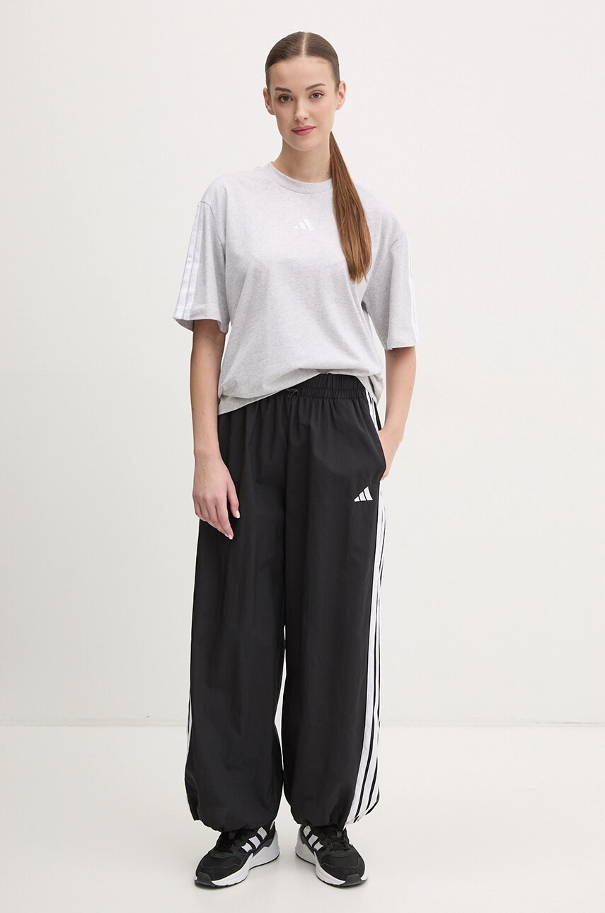 Бавовняна футболка adidas Essentials жіночий колір сірий JE1217