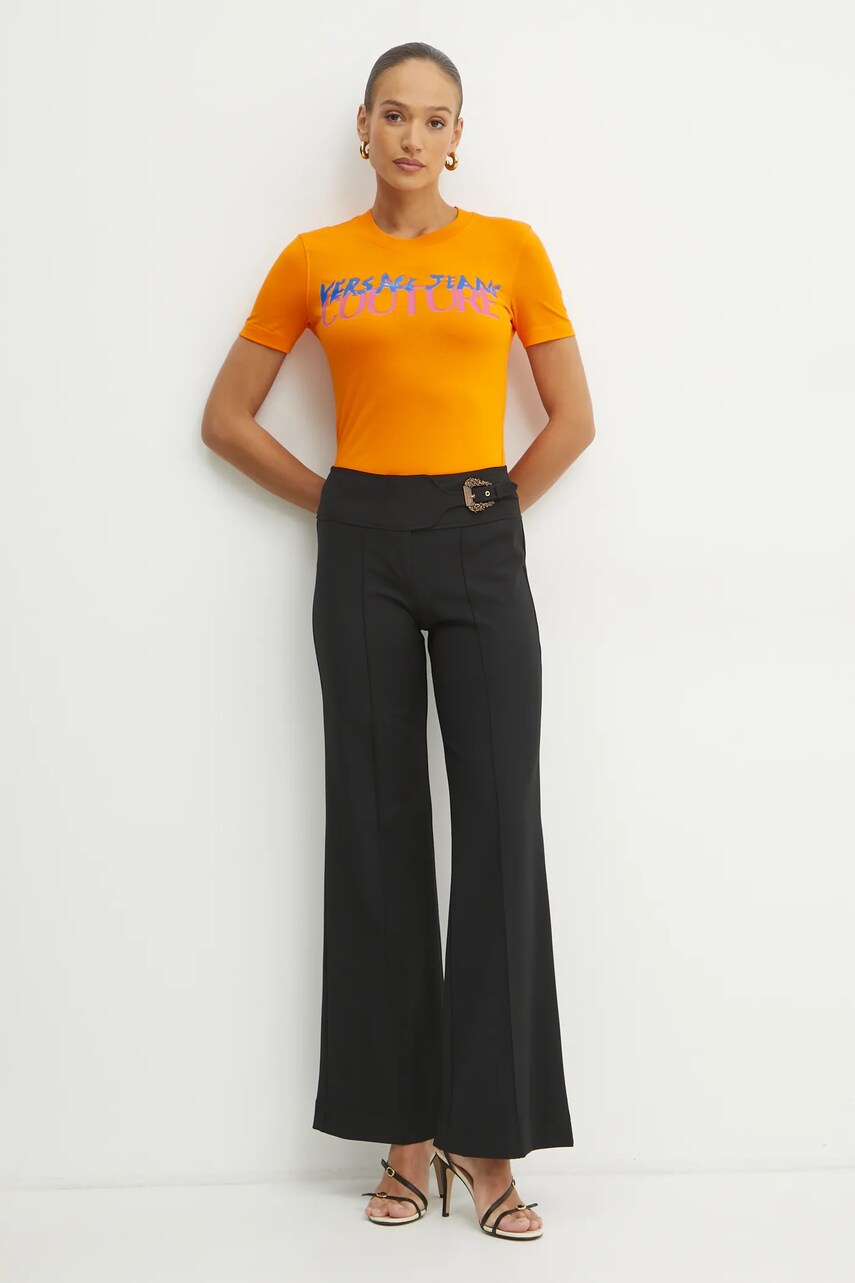 Футболка Versace Jeans Couture жіноча колір помаранчевий 78HAHE06 CJ02E