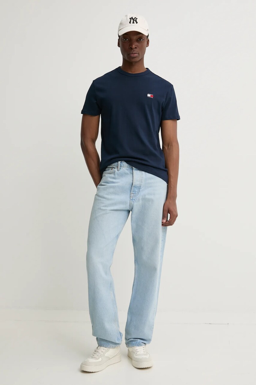 Бавовняна футболка Tommy Jeans чоловіча колір синій однотонна DM0DM20322