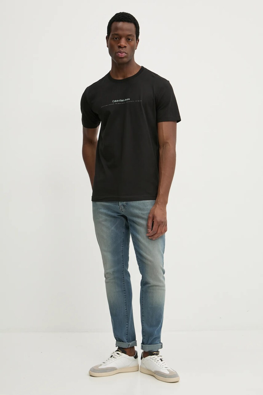 Бавовняна футболка Calvin Klein Jeans чоловіча колір чорний з принтом J30J327075
