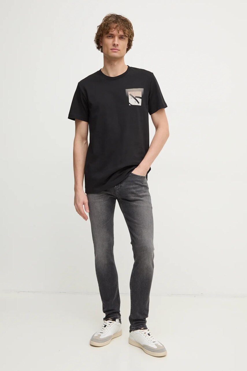 Бавовняна футболка Calvin Klein Jeans чоловіча колір чорний з принтом J30J327092