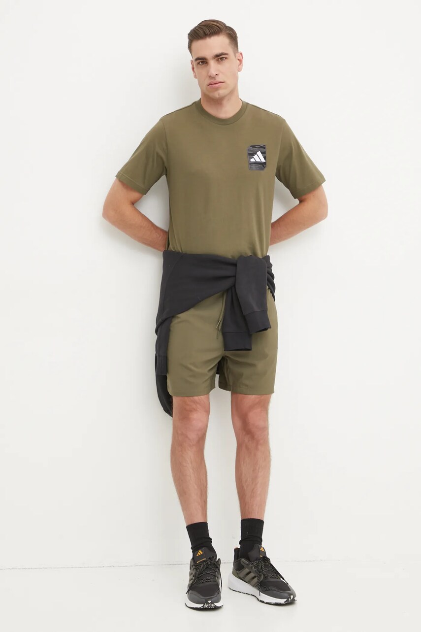 Бавовняна футболка adidas Camo чоловіча колір зелений з аплікацією JI6759