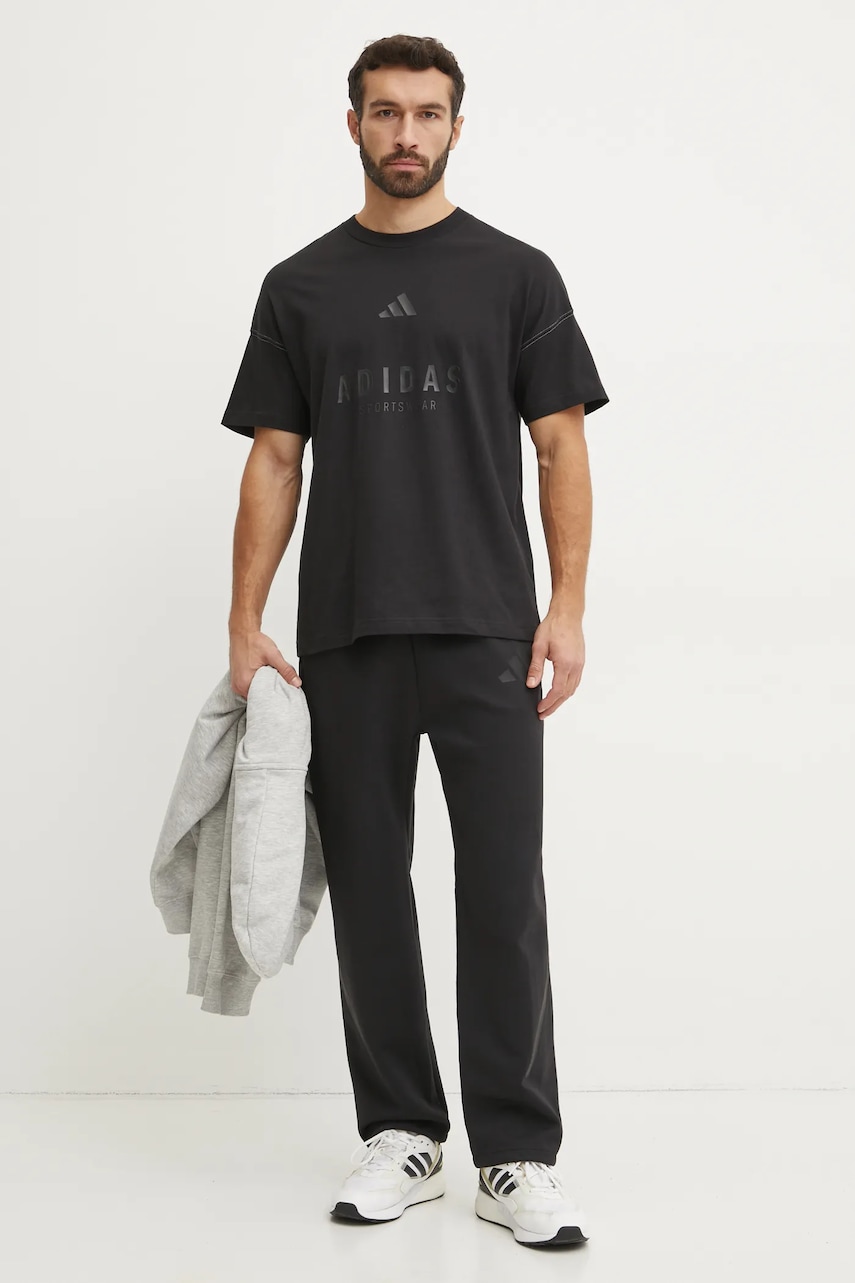 Бавовняна футболка adidas ALL SZN Graphic чоловіча колір чорний з принтом JJ3658