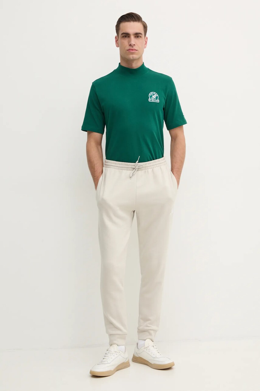 Футболка adidas Originals GRFX TEE чоловіча колір зелений однотонна JC8368