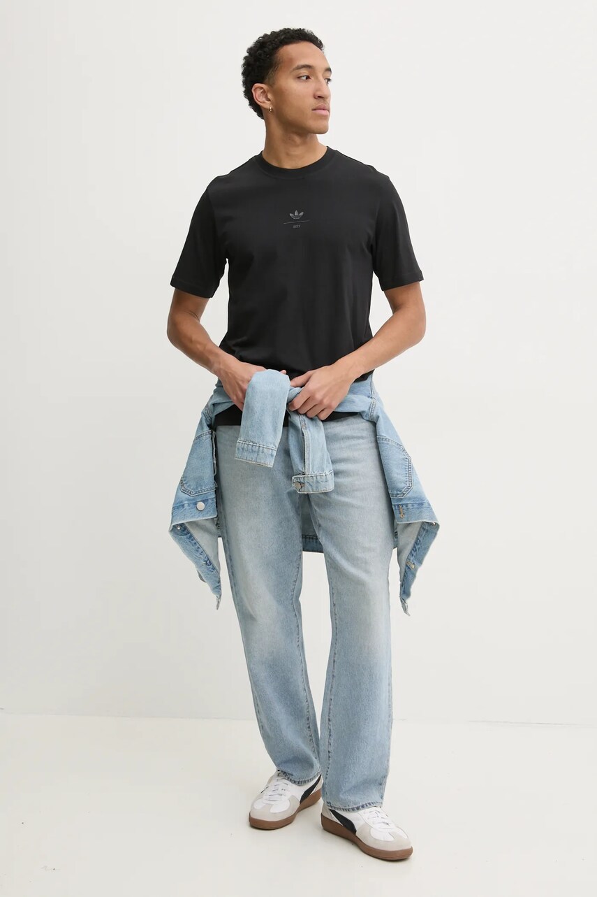 Бавовняна футболка adidas Originals Q12 TS elevated чоловіча колір чорний з принтом JD0664