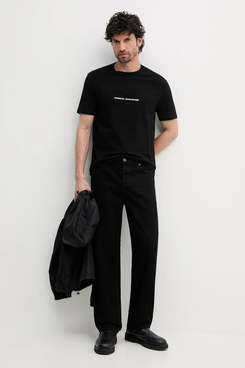 Бавовняна футболка Armani Exchange чоловіча колір чорний з аплікацією XM000544 AF10361