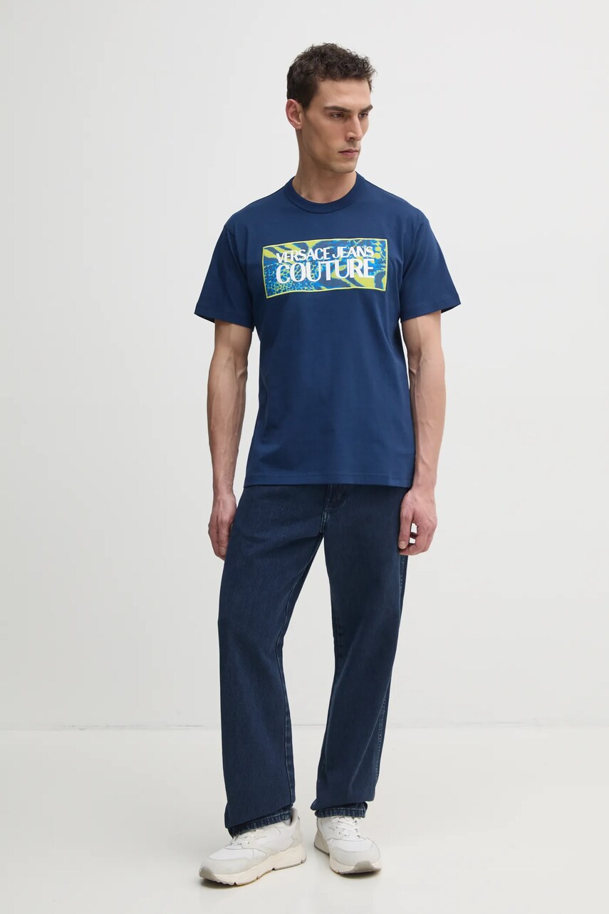 Бавовняна футболка Versace Jeans Couture чоловіча колір синій з принтом 78GAHE04 CJ00E
