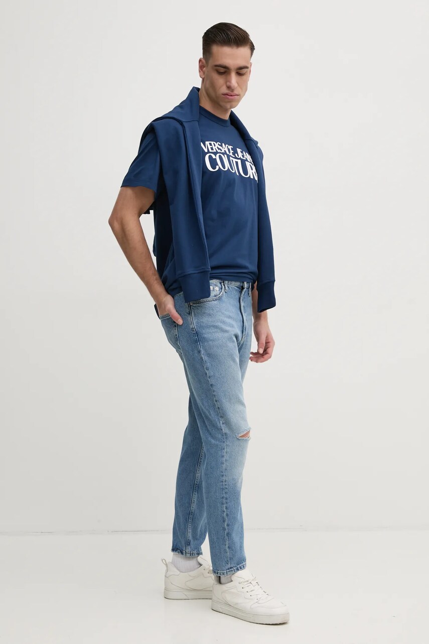 Бавовняна футболка Versace Jeans Couture чоловіча колір синій з принтом 78GAHE05 CJ00E