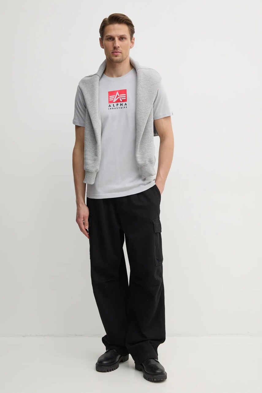 Бавовняна футболка Alpha Industries Satin Logo T чоловіча колір сірий з принтом 148513