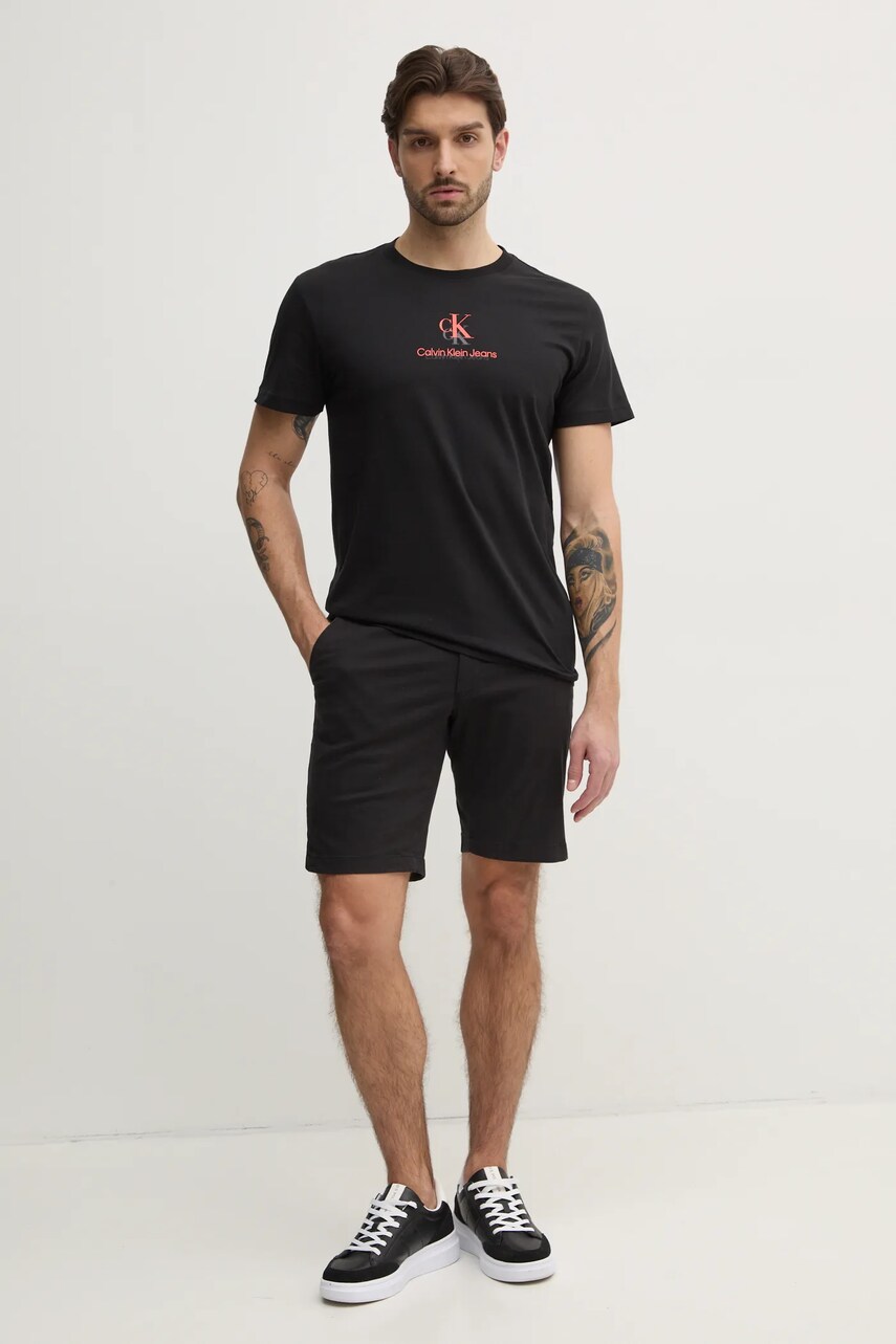Бавовняна футболка Calvin Klein Jeans чоловіча колір чорний з принтом J30J327469