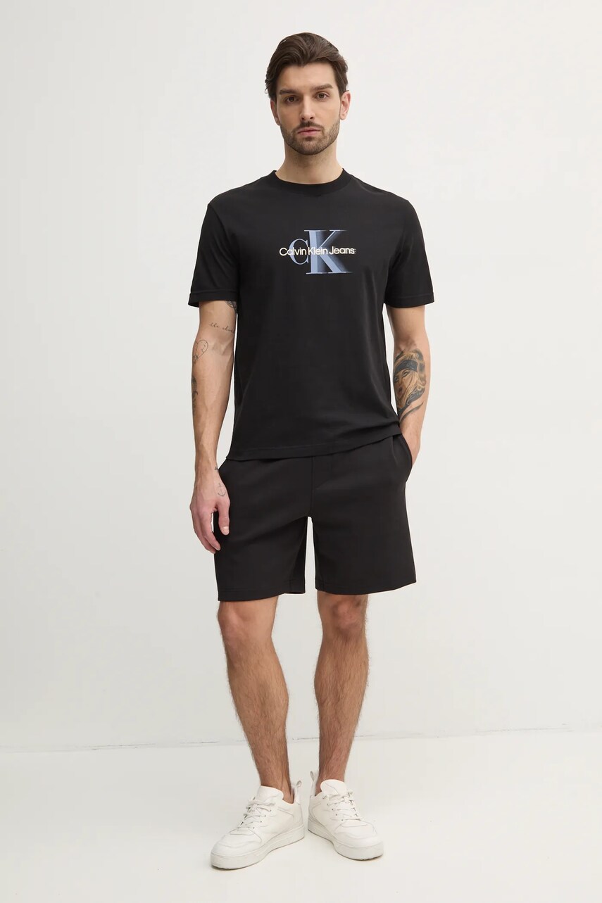 Бавовняна футболка Calvin Klein Jeans чоловіча колір чорний з принтом J30J327471
