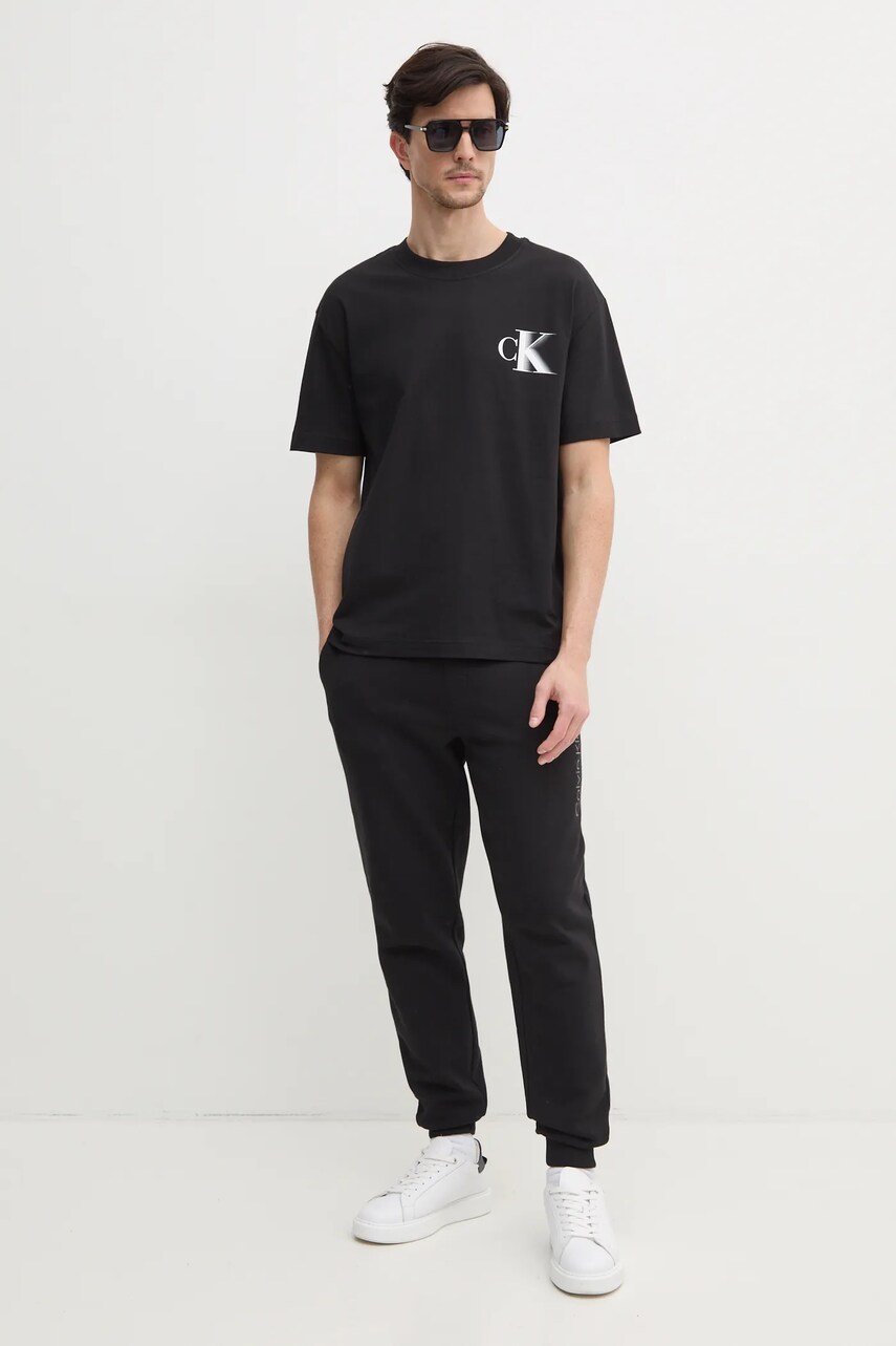 Бавовняна футболка Calvin Klein Jeans чоловіча колір чорний з принтом J30J327475