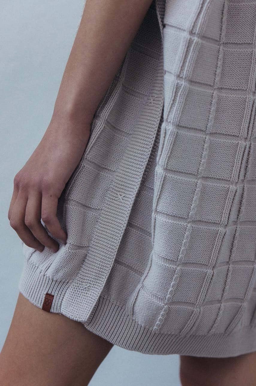 Сукня MUUV. CARRE колір бежевий mini oversize